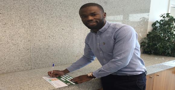 Cabinteely defender Victor Ekanem casts his vote 